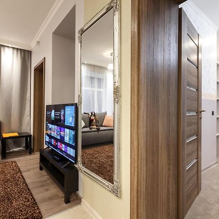 Parkcosylux Two Bedrooms Apart Free Parking Riga Bagian luar foto