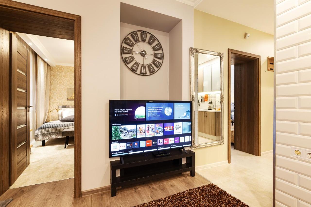 Parkcosylux Two Bedrooms Apart Free Parking Riga Bagian luar foto