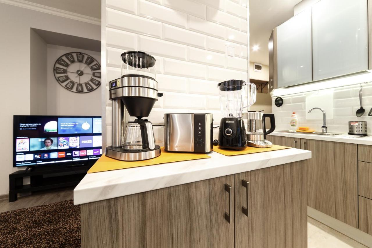 Parkcosylux Two Bedrooms Apart Free Parking Riga Bagian luar foto