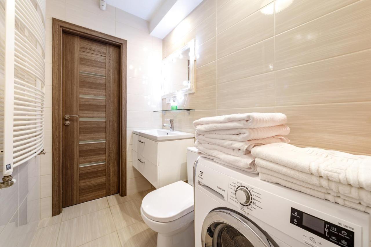 Parkcosylux Two Bedrooms Apart Free Parking Riga Bagian luar foto