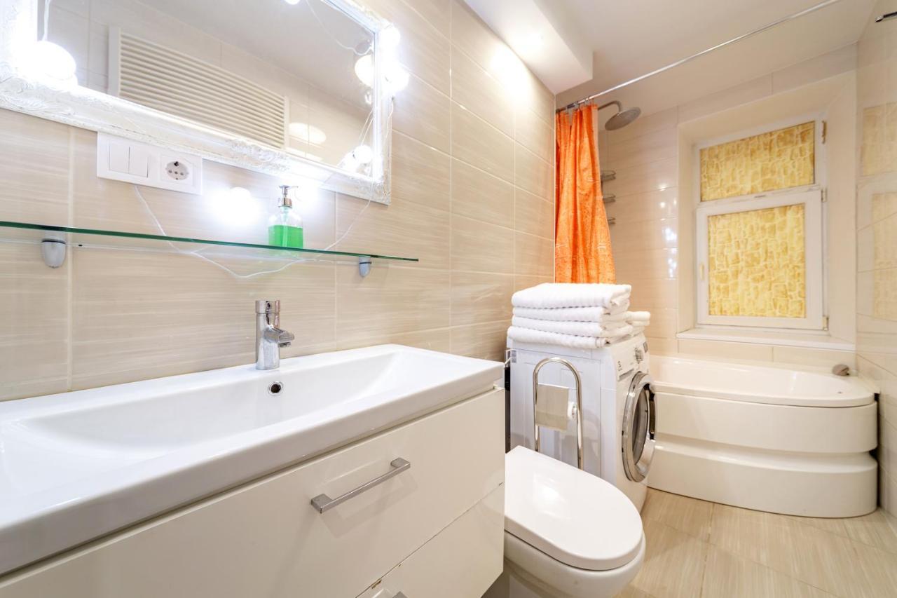 Parkcosylux Two Bedrooms Apart Free Parking Riga Bagian luar foto