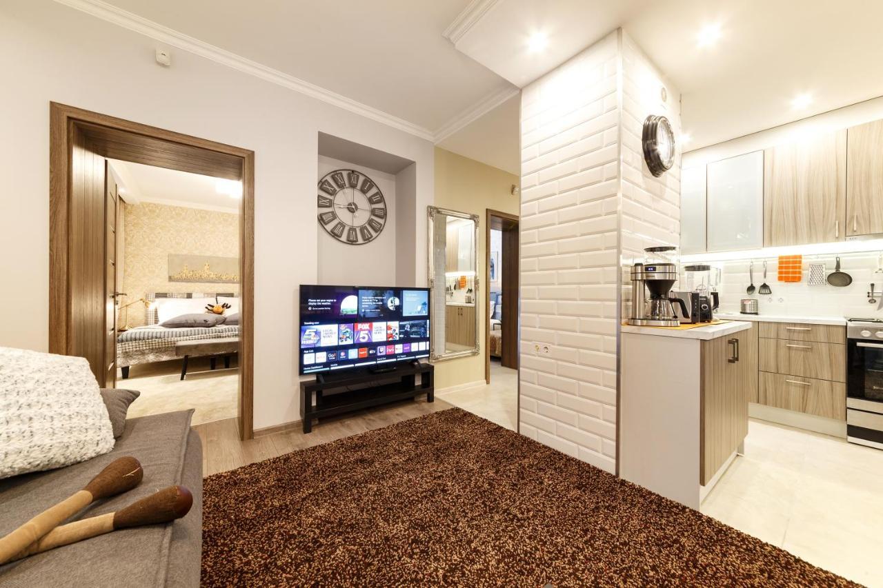Parkcosylux Two Bedrooms Apart Free Parking Riga Bagian luar foto